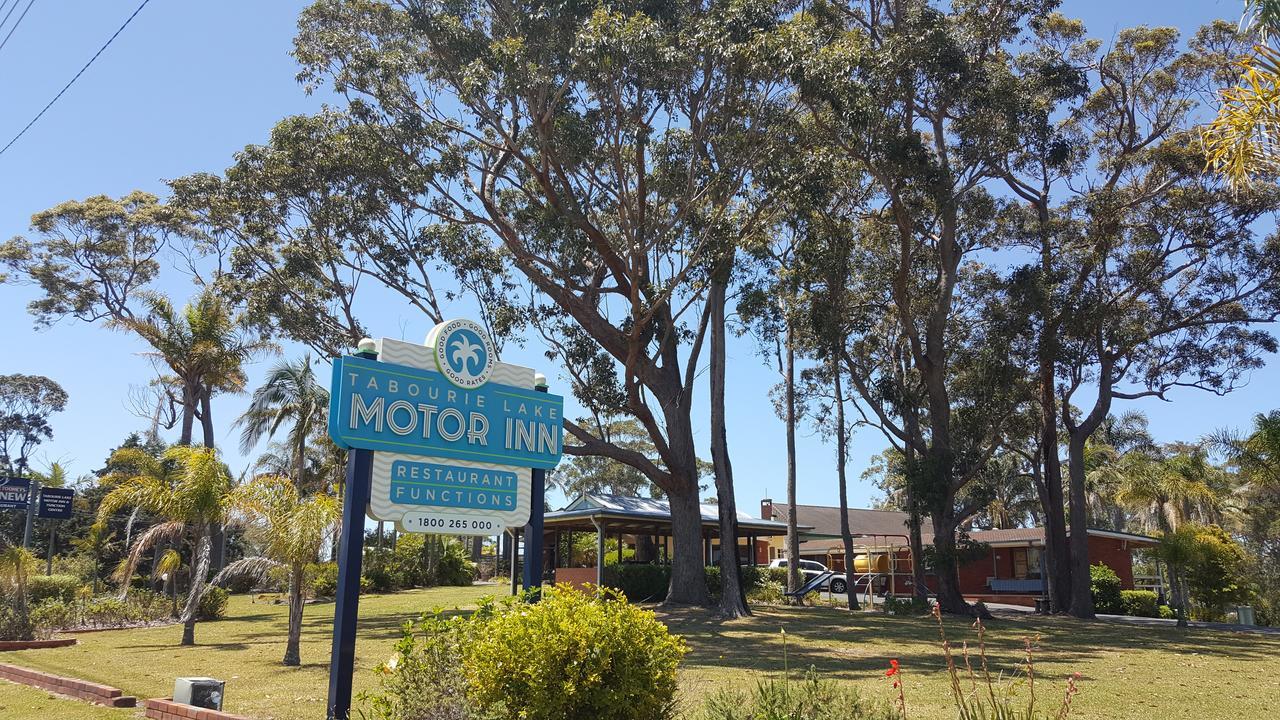 Tabourie Lake Motor Inn מראה חיצוני תמונה